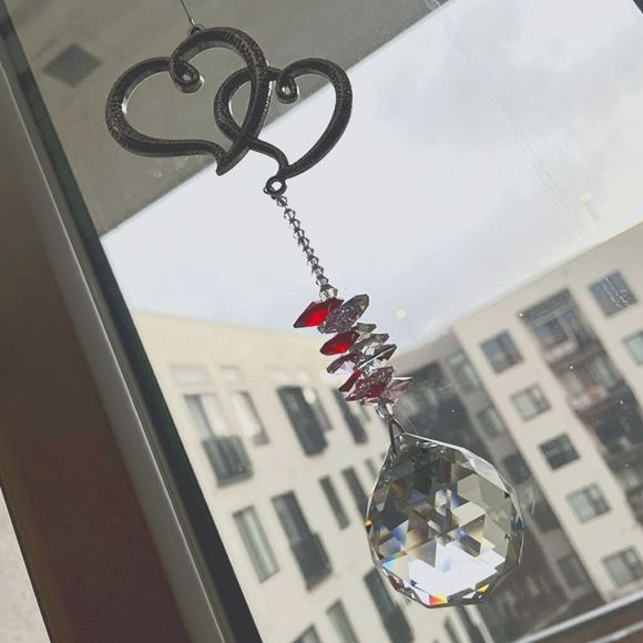 NWT K9 Glass Crystal Wishing Thread Interlocking Hearts Garden Window Pendant - Picture 4 of 16